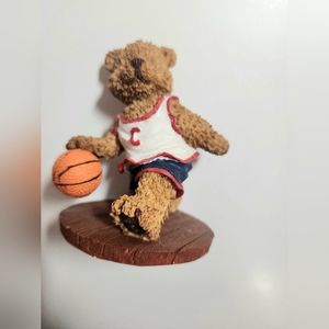 Windsor Bear...collectible...basketball